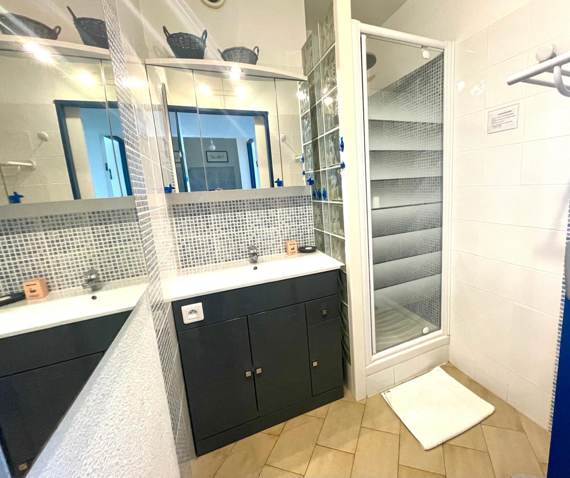 Apartamento Pgh N26 - Premiere Ligne, Jardin Et Parking Prive La Grande-Motte Exterior foto